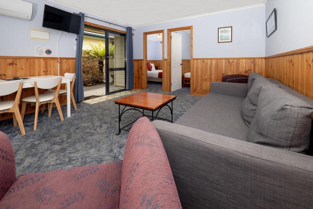 Big4 Strahan Holiday Retreat 외부 사진